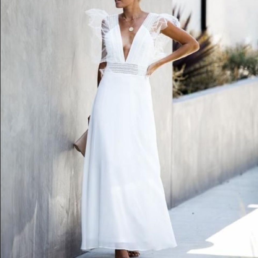 White Vici 	Milestones Tulle Detailed Maxi Dress